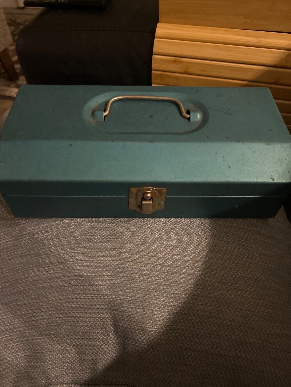 Vintage Teal Metal Toolbox – Mid-Century Industrial Decor Storage Box